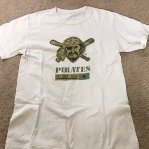 Pittsburgh Pirates Camo/White tee